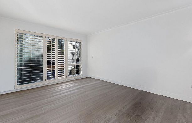 105 3875 W 4th Avenue Point Grey