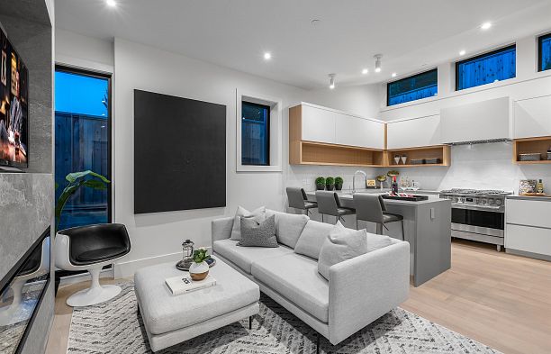 4346 Locarno Crescent Point Grey