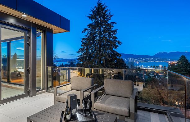 4346 Locarno Crescent Point Grey