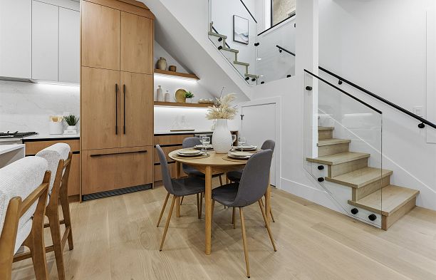 1 3218 W 38th Avenue Kerrisdale