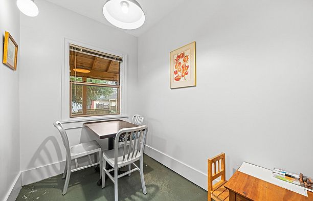 3137 W 28th Avenue MacKenzie Heights