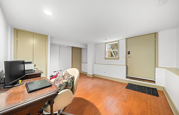 3137 W 28th Avenue MacKenzie Heights