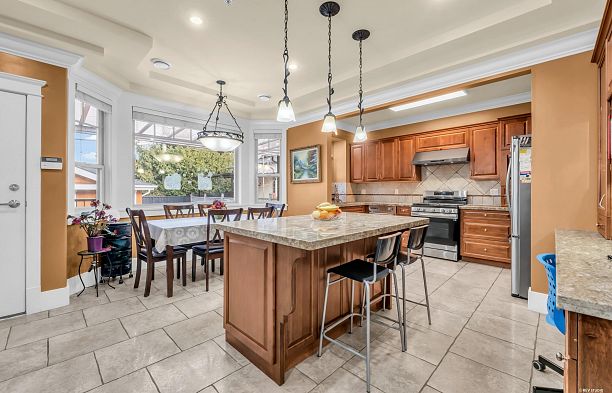 2139 W 22nd Avenue Arbutus