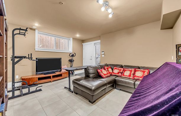 2139 W 22nd Avenue Arbutus