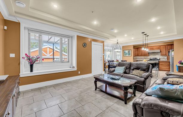 2139 W 22nd Avenue Arbutus