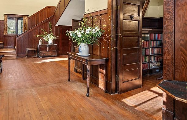 6376 Collingwood Street Southlands