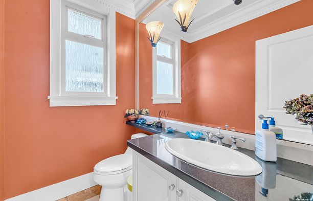 2139 W 22nd Avenue Arbutus