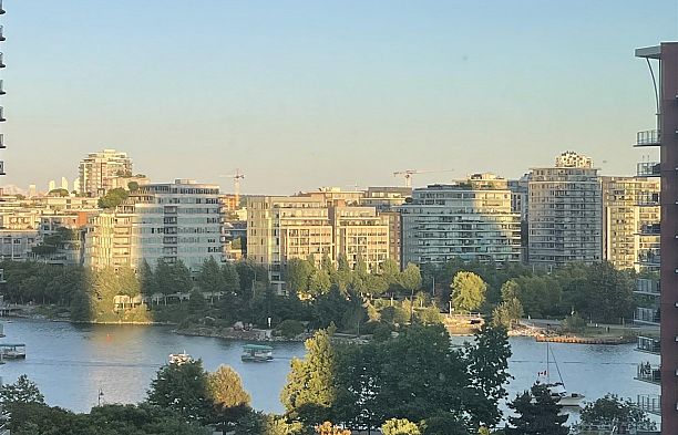 1083 87 Nelson Street Yaletown