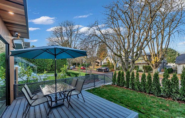 1 4150 W 14th Avenue Point Grey