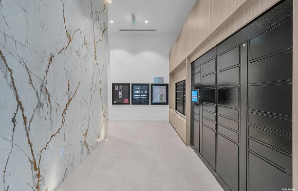 305 8415 Granville Street S.W. Marine