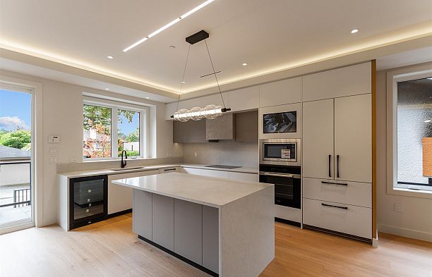 2022 Nanton Avenue Quilchena