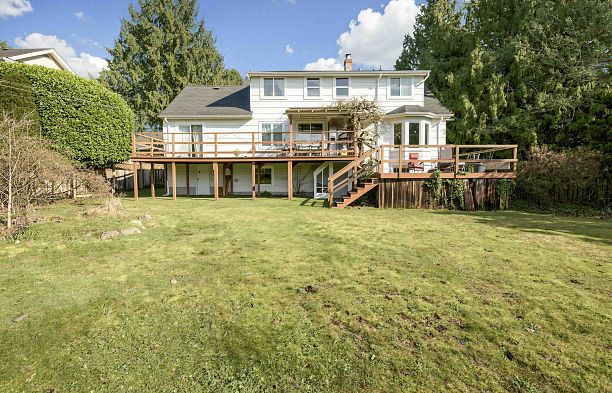 6809 Arbutus Street S.W. Marine