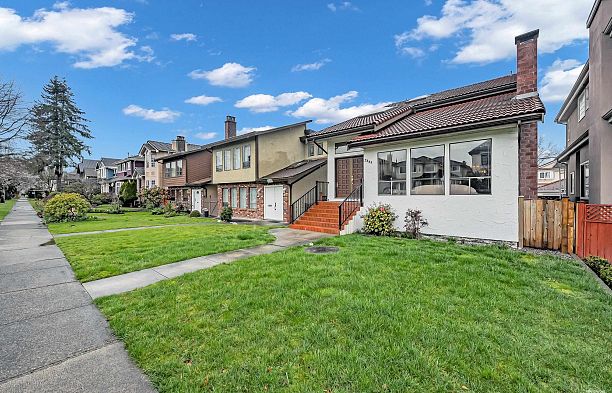 2843 W 22nd Avenue Arbutus