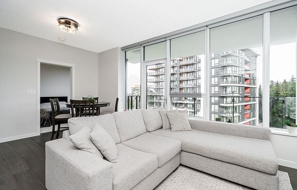 1705 3487 Binning Road University VW