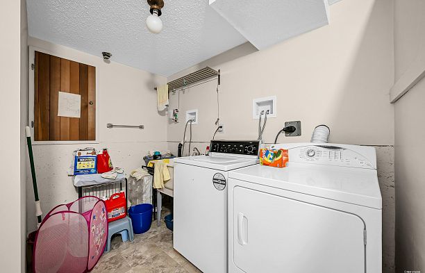 2843 W 22nd Avenue Arbutus