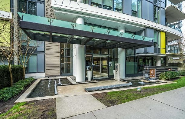 1705 3487 Binning Road University VW