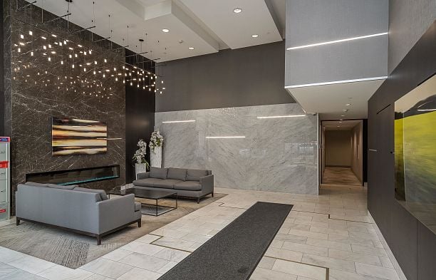 1705 3487 Binning Road University VW