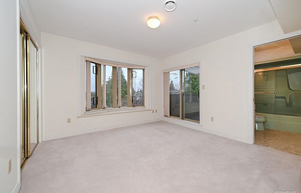 2908 W 30th Avenue MacKenzie Heights