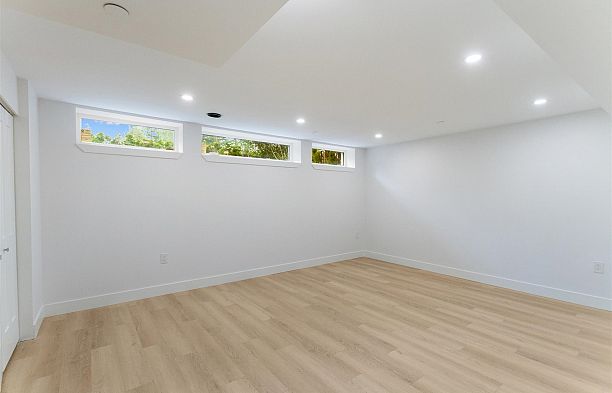 4085 SW Marine Drive Southlands