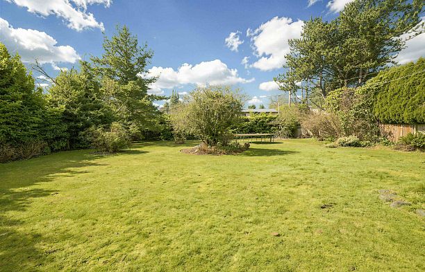 6809 Arbutus Street S.W. Marine