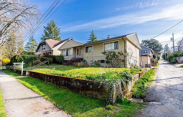 5240 East Boulevard Quilchena