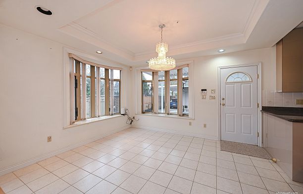 2908 W 30th Avenue MacKenzie Heights