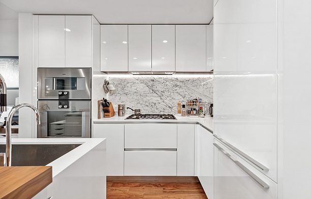 405 389 W 59th Avenue South Cambie