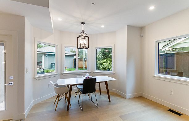 4085 SW Marine Drive Southlands