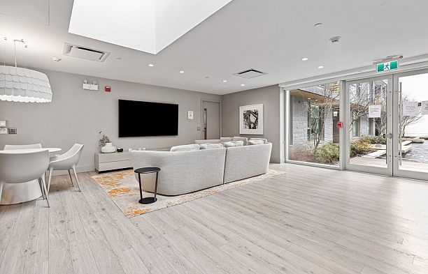 405 389 W 59th Avenue South Cambie