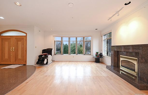 2908 W 30th Avenue MacKenzie Heights