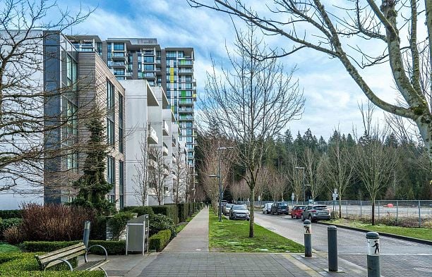 1705 3487 Binning Road University VW