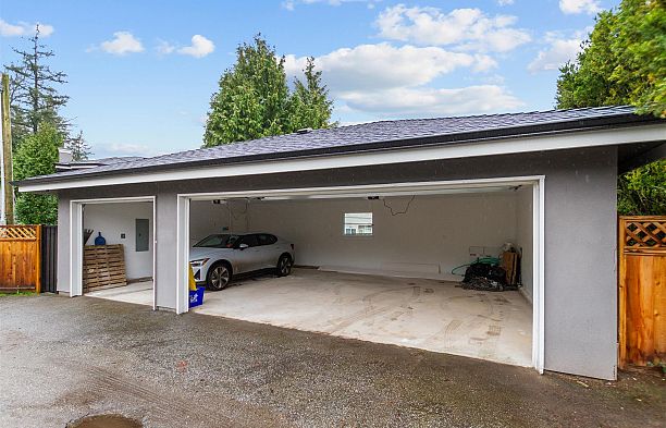 4085 SW Marine Drive Southlands