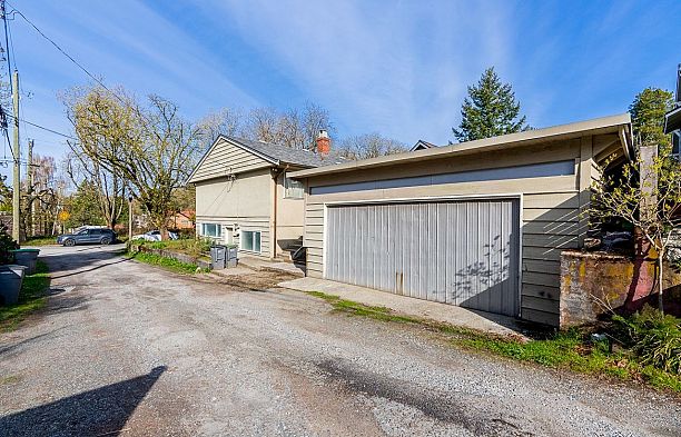 5240 East Boulevard Quilchena