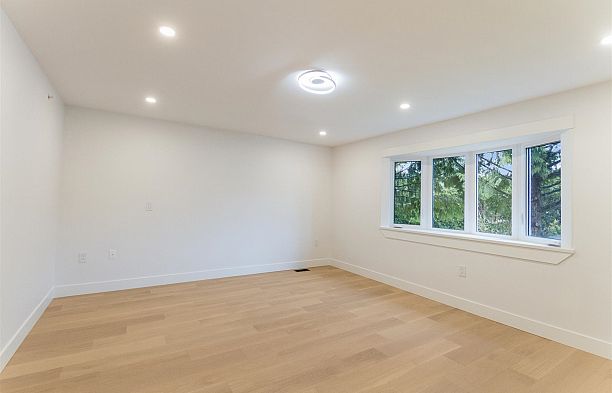 4085 SW Marine Drive Southlands