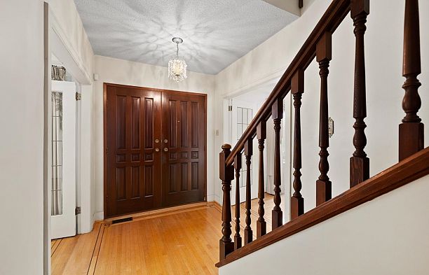 2676 W 33rd Avenue MacKenzie Heights