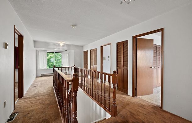 2676 W 33rd Avenue MacKenzie Heights