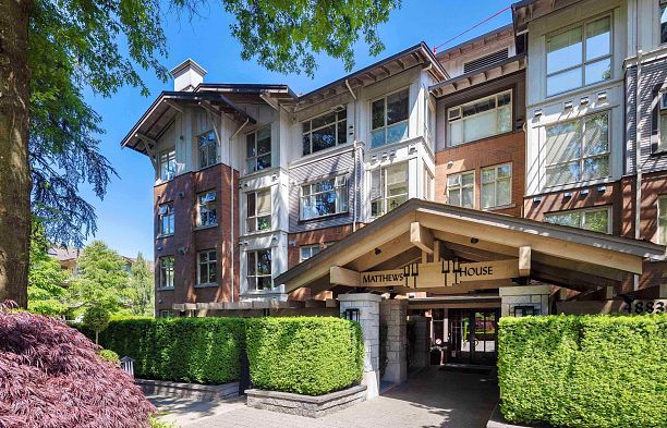 104 4883 Maclure Mews Quilchena