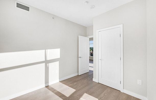 802 6138 Birney Avenue University VW