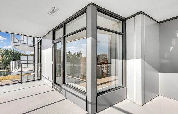 802 6138 Birney Avenue University VW