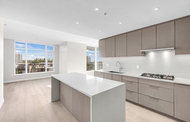 802 6138 Birney Avenue University VW