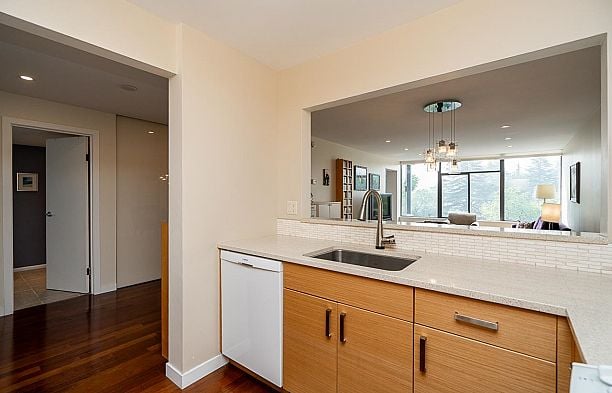 511 2101 Mcmullen Avenue Quilchena