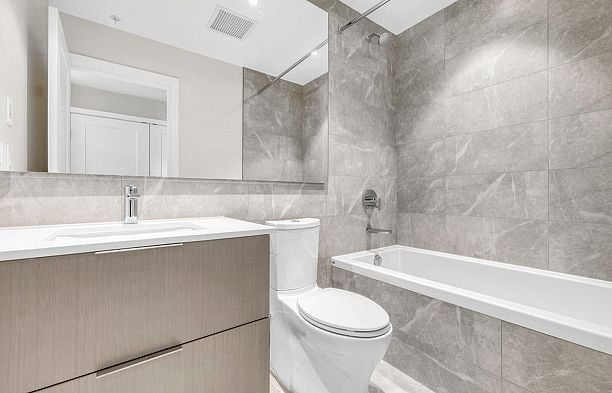 802 6138 Birney Avenue University VW