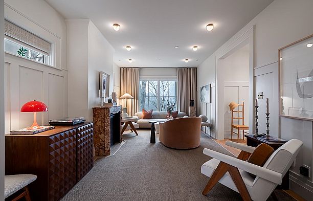 3575 Mayfair Avenue Dunbar