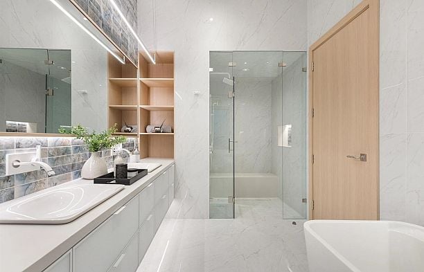 1 2128 W 21st Avenue Arbutus