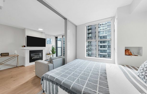 1001 989 Richards Street Downtown VW