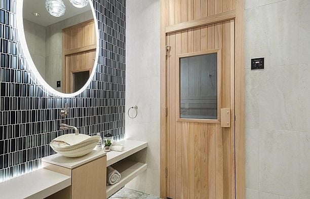 1 2128 W 21st Avenue Arbutus