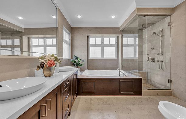 2069 W 28th Avenue Quilchena