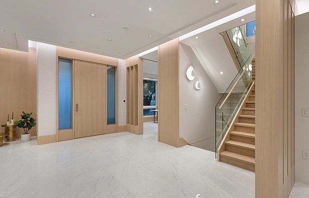 1 2128 W 21st Avenue Arbutus