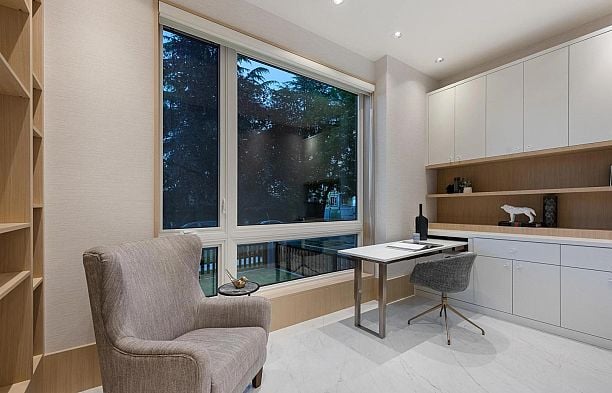 1 2128 W 21st Avenue Arbutus