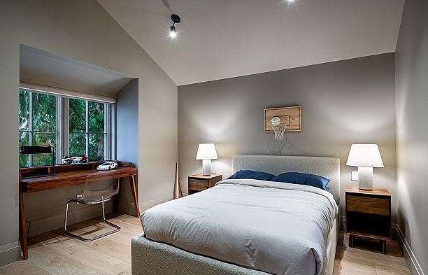 3575 Mayfair Avenue Dunbar